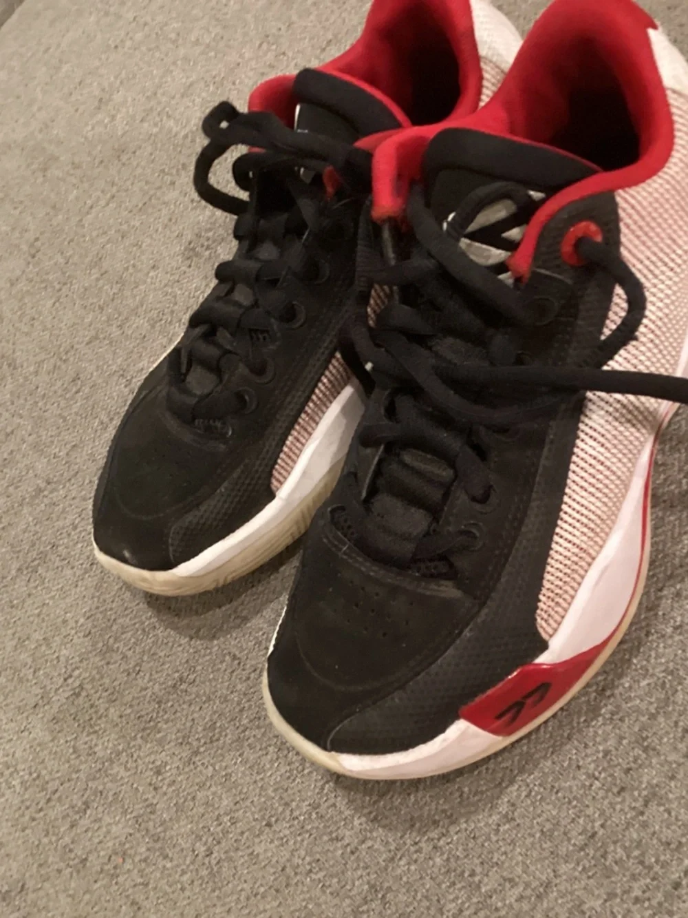 Boys Basketball shoes Size 3.5